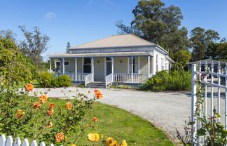 12 Pine Street, Mangapapa