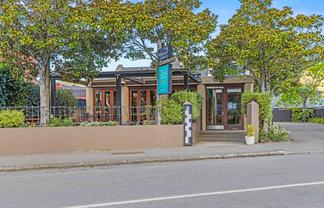 Landmark Commercial Opportunity in Sumner Village