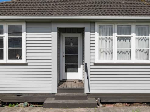 67 Tauhuri Street, Manaia
