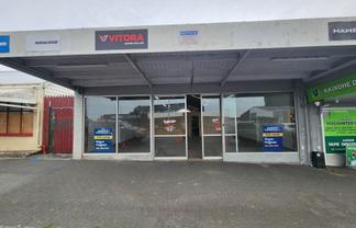 HIGH PROFILE RETAIL OR WORKSHOP
