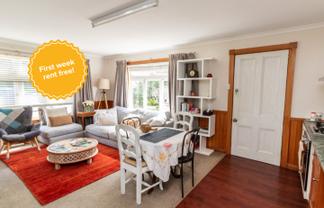 117 Severn Street (Bottom Unit), Island Bay