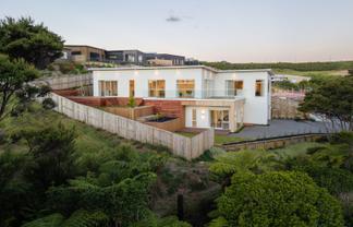98 Omahina Street, Raglan
