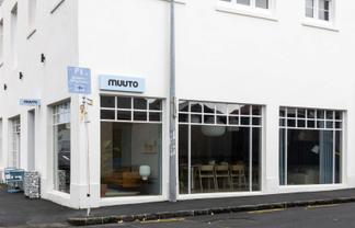 Prime corner site – Newmarket showroom