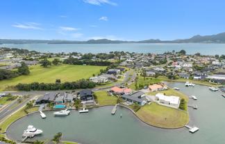 28 Stace Hopper Drive, One Tree Point
