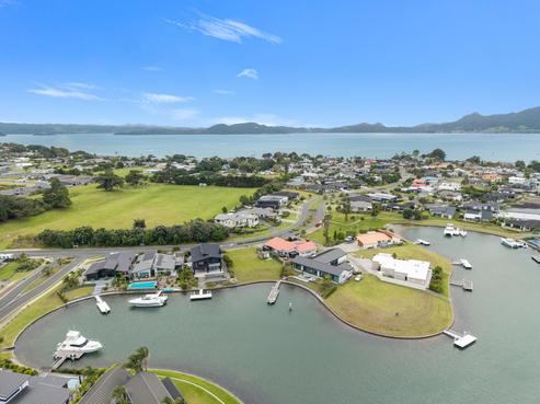 28 Stace Hopper Drive, One Tree Point