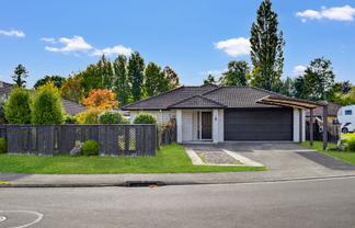 19 Riverholm Drive, Mangakakahi