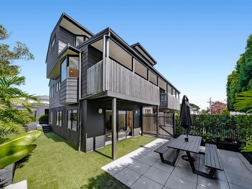 2/10 Sylvan Park Avenue, Milford
