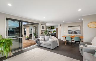 64 Darlington Street, Ngatea
