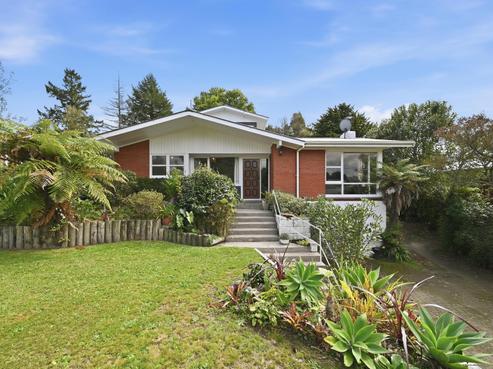 33 Simmonds Crescent, Springfield