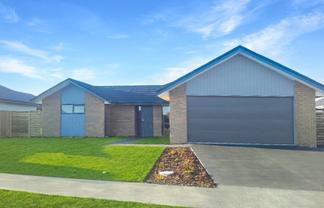 8 Loeb Place, Rolleston