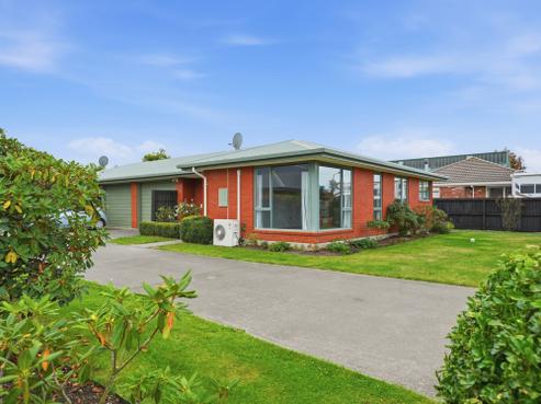 11 Oldham Place, Darfield