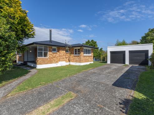 222 Great South Road, Huntly