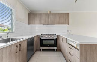 3/4 Takanini Road, Takanini