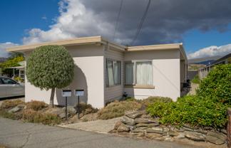 1 and 2/12 Bantry Street, Alexandra