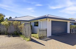 2/12 Heathcote Street, Taupo