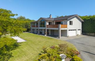 534 Gillespie Place, Acacia Bay