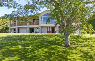 534 Gillespie Place, Acacia Bay