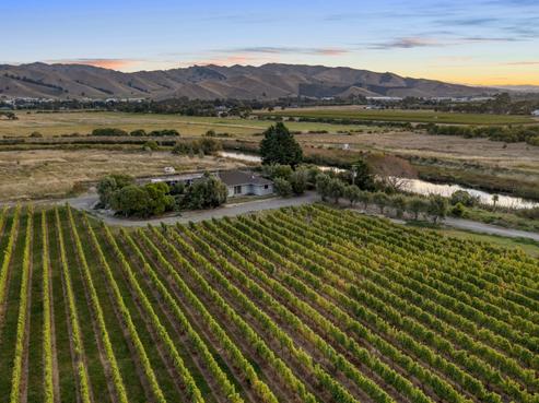 686 Dillons Point Road, Riverlands
