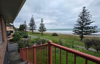 18 Makorori Beach Road, Makorori