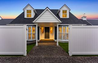 2/15 Saltburn Road, Milford