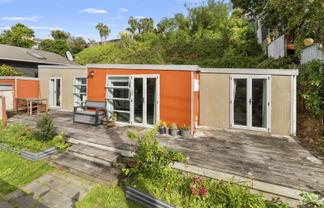 61 Renown Road, Raumati South