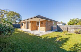 1A Fisher Place, Carterton