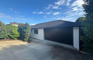 18 Tawhana Crescent, Red Beach