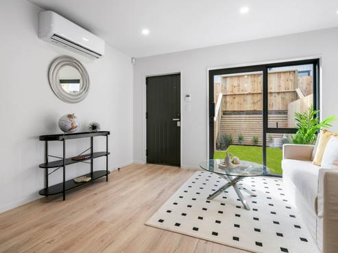 6/16 Reynella Drive, Massey