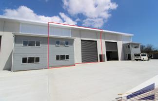 High Stud Takanini Warehouse