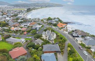 42 Cliffs Road, Saint Clair
