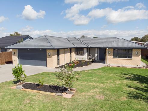 27 Costello Drive, Ngatea