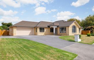 2 Holly Place, Rototuna North