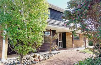 17 Hamish Place, Sunnyhills