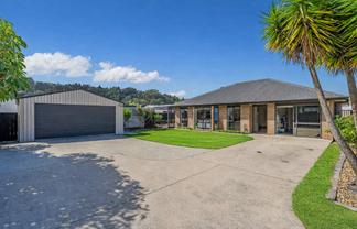 22 Captain Wood Avenue, Whitianga