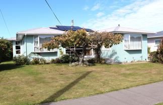 11 Dalmeny Street, Oamaru