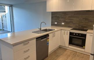 2/21 Tireti Road, Titahi Bay
