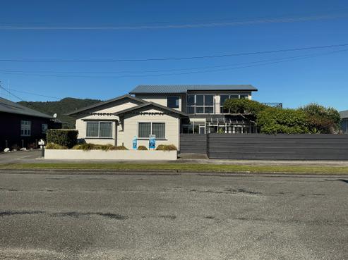 31 Blake Street, Blaketown