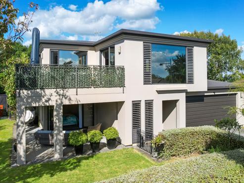 9 Bishopsworth Way, Huntington