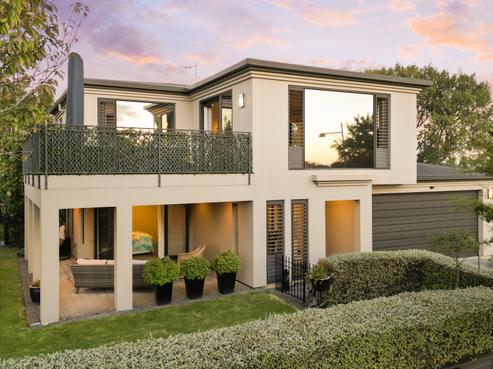 9 Bishopsworth Way, Huntington