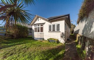 372 Broadway , Miramar