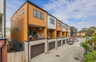 7/9 Schnapper Rock Road, Greenhithe