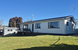 18 Leeton Drive, Waipukurau