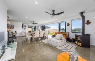 17 Awa Avenue, Helensville