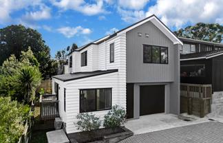 14a Oaktree Avenue, Browns Bay