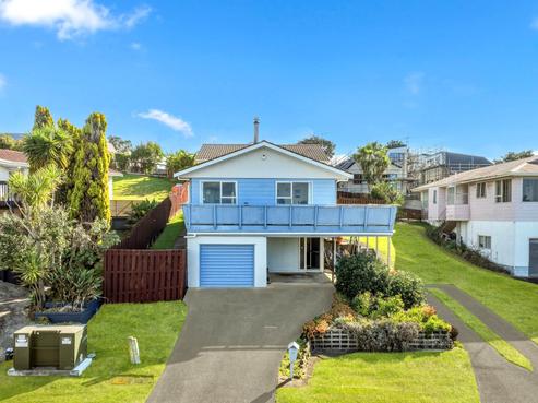12 Celeste Place, Totara Vale