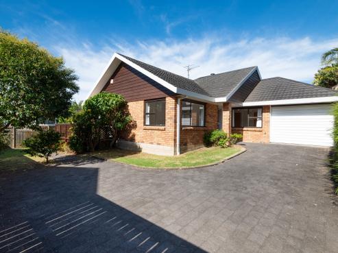 2/5 Alma Road, Milford