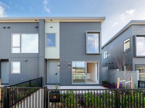 4 Wintergarden Avenue, Rosehill