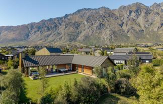 4 Durness Court, Jacks Point