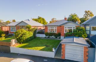 217 North Street, West End