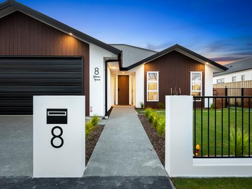 8 Strowan Avenue, Elgin